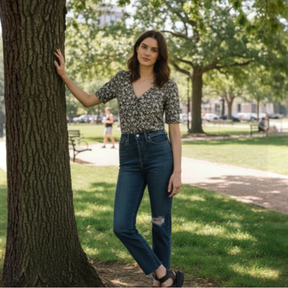 LEVI’S Wedgie Straight Fit Jeans